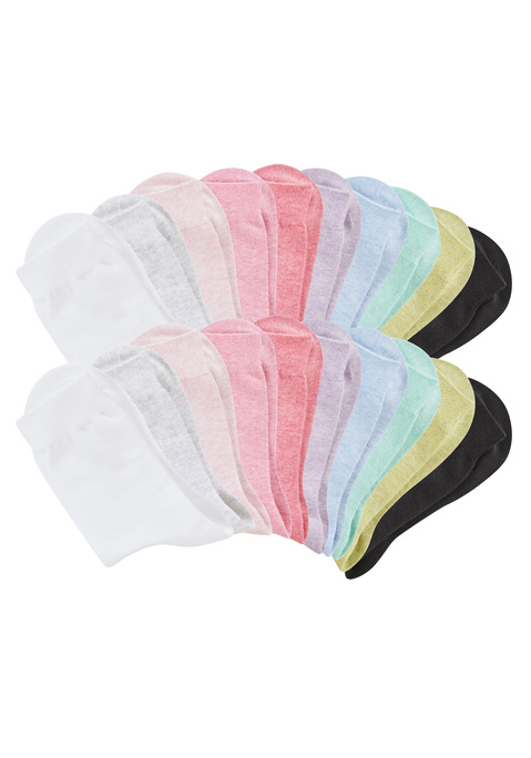 Bild: Basicsocken von H.I.S: <h3>Basicsocken von <strong>H.I.S</strong> – Der perfekte Begleiter für jeden Tag</h3>
<p>
Einfach praktisch: der 20er-Pack Basicsocken von <strong>H.I.S</strong>. Diese Socken zeichnen sich durch ihre schlichte Eleganz ohne auffällige Logos aus und bieten dank des weichen Rippbündchens einen hohen Tragekomfort. Die Kombination aus Funktionalität und Stil macht diese Strümpfe zu einem unverzichtbaren Accessoire in jeder Garderobe.
</p>

<h4>Artikeldetails und Mehrwerte</h4>
<p>
Die elastische Passform sorgt dafür, dass die Socken optimal sitzen und auch bei längerem Tragen nicht verrutschen. Sie sind in einer Vielzahl von Farben erhältlich, sodass für jeden Geschmack etwas dabei ist. Zudem sind die Socken maschinenwaschbar und somit pflegeleicht. 
</p>

<h4>Outfit-Tipps und Trageanlässe</h4>
<p>
Die vielseitigen Basicsocken eignen sich hervorragend für zahlreiche Gelegenheiten. Ob beim Sport, im Alltag oder bei entspannten Freizeitaktivitäten – sie sind die ideale Ergänzung zu Sneakers oder lässigen Boots. Kombiniert mit einer lockeren Jeans und einem gemütlichen Hoodie, sind sie perfekt für ein entspanntes Wochenende. Auch beim Work-out im Fitnessstudio oder beim Joggen sorgen sie für einen komfortablen Tragekomfort und runden jedes Outfit ab.
</p>
<p>
Für den echten Unterschied im Alltag: die Socken von <strong>H.I.S</strong> im 20er-Pack!
</p>