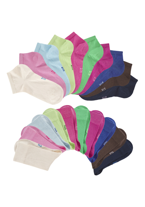 Bild: Basicsocken von H.I.S: Vielseitige Unisex-Basicsocken von H.I.S. Zwei Längen im 20er-Kombipack: normale Länge und Sneakersocken. Druckfreies Bündchen. Ideal als Freizeit- oder Businesssocke. Bequemes Material aus elastischer Baumwollmischung.