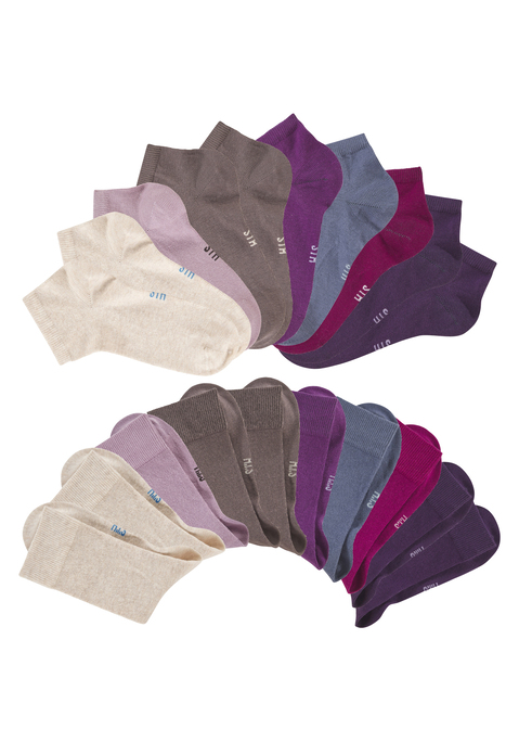 Bild: Basicsocken von H.I.S: Vielseitige Unisex-Basicsocken von H.I.S. Zwei Längen im 20er-Kombipack: normale Länge und Sneakersocken. Druckfreies Bündchen. Ideal als Freizeit- oder Businesssocke. Bequemes Material aus elastischer Baumwollmischung.