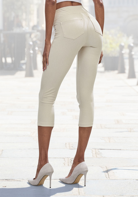 Bild: Caprihose von H.I.S: In moderner Capri-Länge: Jeggings von H.I.S mit bequemem Schlupfhosenbund. Zwei praktische Gesäßtaschen. Für Freizeit und Sport. Sitzt wie eine zweite Haut dank des elastischen Materials.