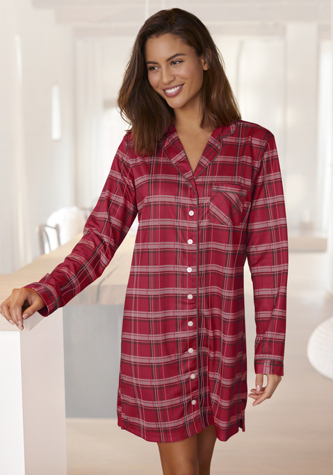 Bild: Nachthemd von H.I.S: Klassisches Flanell Nachthemd mit Reverskragen, aufgesetzter Brusttasche und Knopfleiste. Angenehme Baumwollqualität.