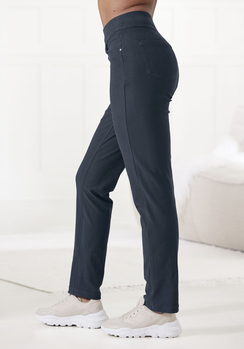 Bild: Schlupfhose von H.I.S: Bequeme unifarbene Schlupfhose von H.I.S in Jeansoptik. 5-Pocket-Look mit Gesäßtaschen am schmalen Bund. Vielseitig kombinierbar zu verschiedenen Oberteilen. Körpernaher, komfortabler Sitz wie eine Leggings. Elastische Qualität.