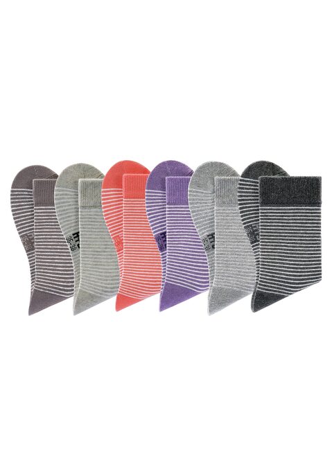 Bild: Socken von H.I.S: Jetzt bestellen! HIS Damensocken mit feinem Ringeldesign im 6er Pack. Immer einsatzbereit, die Basic-Socke in ausgesuchter Markenqualität. Nicht einschneidende Bündchen sorgen für besonderen Tragekomfort, speziell bei druckempfindlichen Beinen. Saugfähig und pflegeleicht durch den hohen Baumwollanteil. Passformbeständig durch den Einsatz von Elasthan. Auch nach mehreren Wäschen überzeugen diese bequemen Allrounder. Die feinen, gleichmäßigen dezenten Ringel bringen Abwechslung an die Füße. Sind jedoch durch die gut kombinierbaren Grundfarben immer leicht zu kombinieren. Details: Basic-Socke für jeden Tag Feine weiche Drei-Faser-Qualität Sehr hoher Tragekomfort Dezentes modisches Ringeldesign Anschmiegsam, atmungsaktiv und hautfreundlich Saugfähig und pflegeleicht Hochwertige Materialkomposition Aus 75% Baumwolle, 22% Polyamid, 3% Elasthan. Socken enden über dem Knöchel.