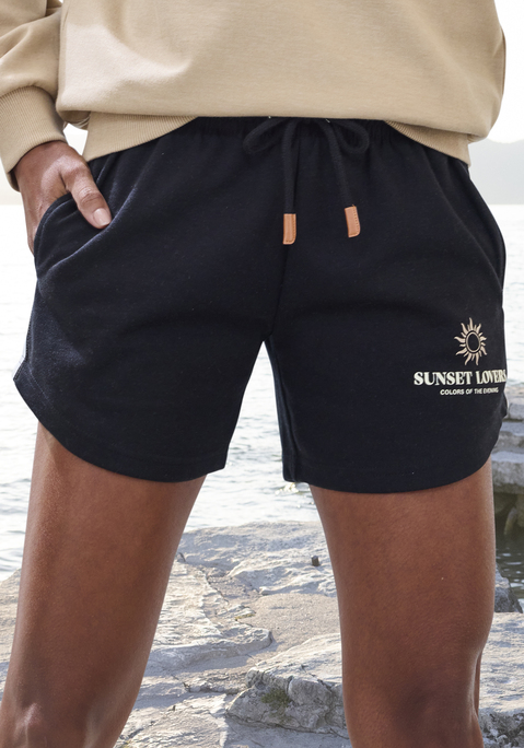 Bild: Sweatshorts von H.I.S: SandandStripesRNT2