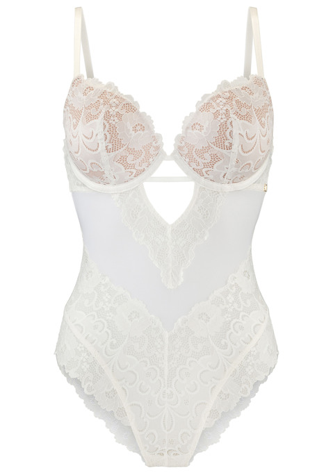 Bild: Body von JETTE: Body von JETTE, kreiert von der Designerin Jette Joop! Aus zarter Spitze hinten aus leicht transparentem Mesh. Cups mit integrierten Push-up-Kissen für eine tolles Dekolletè. Auf Formbügel gearbeitet für einen guten Halt. Träger und Rückenverschluss verstellbar. Im Schritt aufhakbar mit Baumwollzwickel. Erotische Dessous. Reizvolle Dessous. Reizwäsche. Verführerische Dessous. Spitzen-Dessous. Romantische Dessous. Verspielte Dessous. Aus 90% Polyamid, 10% Elasthan