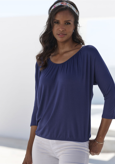 Bild: 3/4-Arm-Shirt von LASCANA: 3/4-Arm-Shirt von Lascana. Rundhalsausschnitt mit Raffungen. Ärmel in 3/4-Länge. Shirtsaum mit Gummizug. Lockere Passform. Weich fließender Jersey mit Viskose.