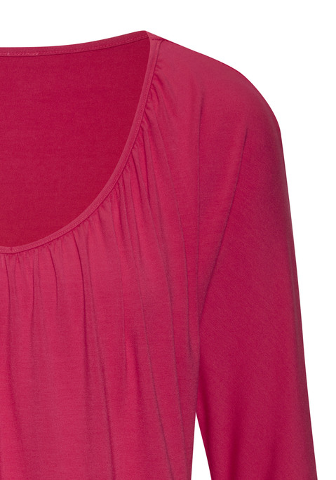 Bild: 3/4-Arm-Shirt von LASCANA: 3/4-Arm-Shirt von Lascana. Rundhalsausschnitt mit Raffungen. Ärmel in 3/4-Länge. Shirtsaum mit Gummizug. Lockere Passform. Weich fließender Jersey mit Viskose.