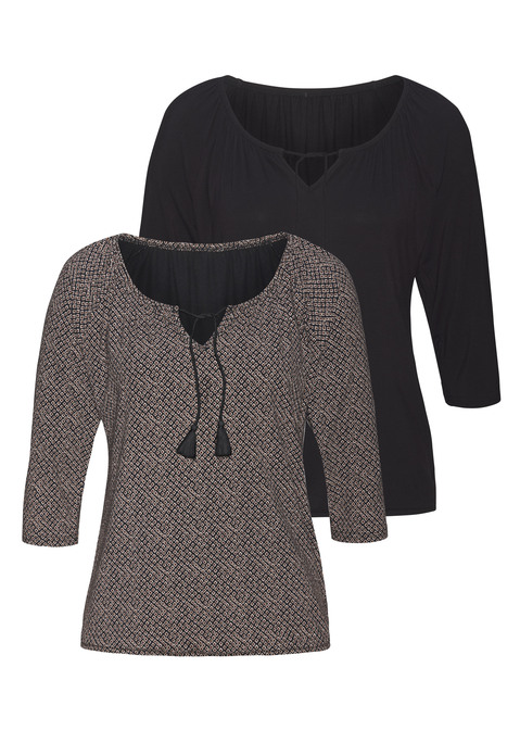 Bild: 3/4-Arm-Shirt von LASCANA: Gut kombinierbares T-Shirt von Lascana mit Alloverprint und 3/4-Ärmeln. Im praktischen Doppelpack mit Alloverprint und Unifarbe. Tunika-Ausschnitt mit Tasseln. Elastischer Bund für eine lockere Passform. Weicher Viskosejersey.