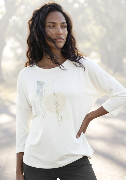 Bild: 3/4-Arm-Shirt von LASCANA: Langärmeliges Shirt von Lascana. Mit hochwertigem Folienprint vorn. Ärmel in 7/8-Länge. Aus weicher Viskosequalität.