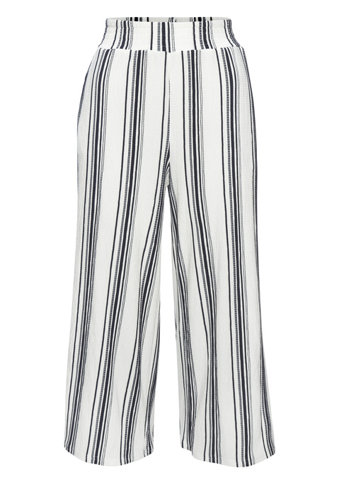 Bild: 7/8-Hose von LASCANA: Lässig gestreifte 7/8-Hose von Lascana mit extrabreitem Smokbündchen. Gerade Beinform. Eingrifftaschen zum Verstauen von Kleinigkeiten. Ideal zum passenden Top für einen Overall-Look, aber auch zu unifarbenen Oberteilen. Strukturierte Crêpe-Ware.