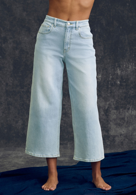 Bild: 7/8-Jeans von LASCANA: Lässig weite Jeans-Culotte von Lascana mit leichter Waschung. Klassischer 5-Pocket Stil. Hoher Bund. Leicht elastischer Denim mit Baumwolle.