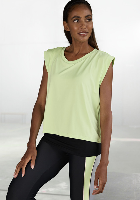 Bild: 2-in-1-Shirt von LASCANA ACTIVE: Performance-Shirt von Lascana Active. Luftdurchlässiges Burnout-Shirt mit integriertem Überziehshirt. Crewneck und extrakurze Ärmel mit Bündchen. Lagen-Look. Lässiger Schnitt. Atmungsaktives Burnout-Material.