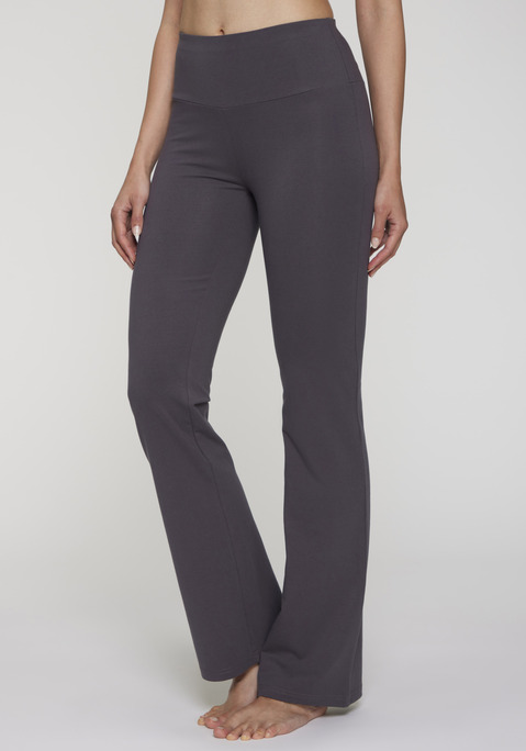 Bild: Jazzpants von LASCANA ACTIVE: Bequeme unifarbene Jazzpants von Lascana Active mit breitem Komfortbund und ausgestelltem Bein. Ideal zu Tops und T-Shirts im bauchfreien Schnitt. Weiche Baumwollmischung.