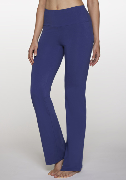 Bild: Jazzpants von LASCANA ACTIVE: Bequeme unifarbene Jazzpants von Lascana Active mit breitem Komfortbund und ausgestelltem Bein. Ideal zu Tops und T-Shirts im bauchfreien Schnitt. Weiche Baumwollmischung.