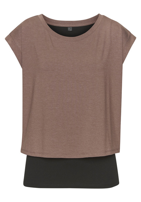 Bild: Layershirt von LASCANA ACTIVE: Zweilagiges Layer-Shirt von Lascana Active. T-Shirt mit darunterliegendem Top. Weit geschnittene Schultern für einen modernen Fit. Logodruck auf der hinteren Mitte. Trageangenehme Qualität.