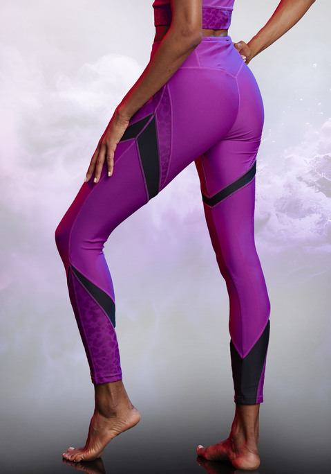 Bild: Leggings von LASCANA ACTIVE: Performance Leggings von Lascana Active mit Leo-Mesh Einsätzen. V-förmige Taille für optimalen, figurbetonten Sitz. Elastisches und atmungsaktives Funktionsmaterial.
