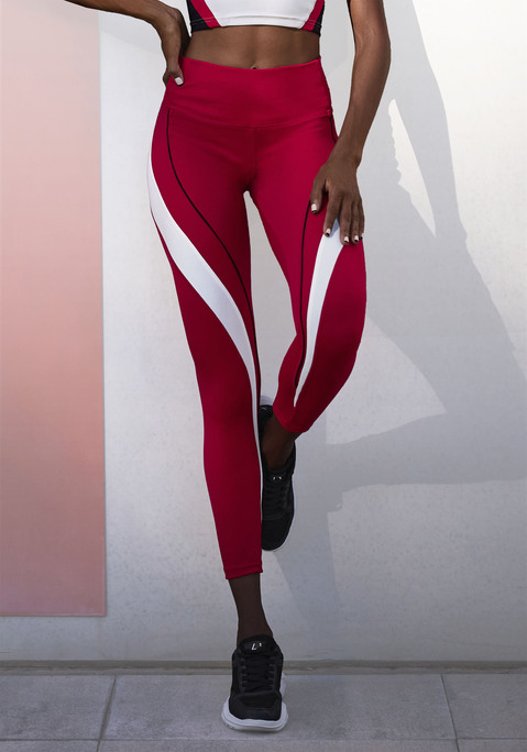 Bild: Leggings von LASCANA ACTIVE: Sportive Performance-Leggings von Lascana Active mit kontrastfarbenen Einsätzen. Breiter, elastischer Bund für ein angenehmes Tragegefühl. Rückseitige Reißverschlusstasche zur Aufbewahrung von kleinen Gegenständen. Atmungsaktive Funktionsqualität.