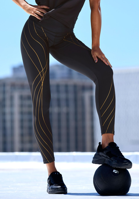 Bild: Leggings von LASCANA ACTIVE: Lange Performance-Leggings von Lascana Active mit schimmerndem Foliendruck. Breiter, elastischer Bund. Im Bund versteckte Reißverschlusstasche. Elastisches und atmungsaktives Funktionsmaterial aus Polyester.