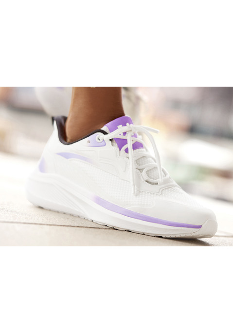 Bild: Sneaker von LASCANA ACTIVE: Sneaker VEGAN von LASCANA ACTIVE. Obermaterial aus Textil und Lederimitat. Futter und Decksohle aus Textil. Laufsohle aus Synthetik.