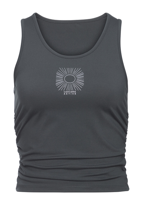 Bild: Sporttop von LASCANA ACTIVE: Figurbetontes Sporttop von Lascana Active im kurzen Schnitt. Seitliche Raffung und Foil-Print auf der Vorderseite als modische Details. Normaler Rundhalsausschnitt mit breiten Trägern. Ideal für Gymnastik, Fitness, Laufen. Elastisches, pflegeleichtes Material.