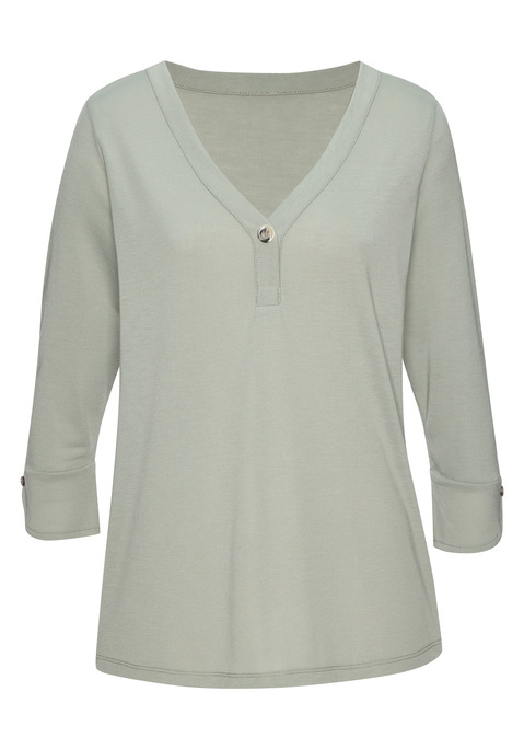 Bild: Blusenshirt von LASCANA: Hübsches 3/4-Arm-Shirt von Lascana. V-Ausschnitt mit Knopfdetails in Hornoptik. Überschnittene Schultern für einen entspannten Sitz. Für die Freizeit und fürs Büro. Pflegeleichte Qualität mit Viskose.
