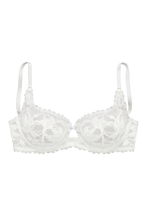Bild: Bügel-BH von LASCANA: Femininer Bügel-BH in hübscher Balconette-Schnittform. Rundherum aus dezent transparenter Spitze. Mit kleinem Cut-Out & hübscher Zierschleife in der vorderen Mitte. Individuell verstellbare Träger sowie Rückenverschluss. Mit Liebe & Leidenschaft in Hamburg kreiert. Aus 90% Polyamid, 10% Elasthan.