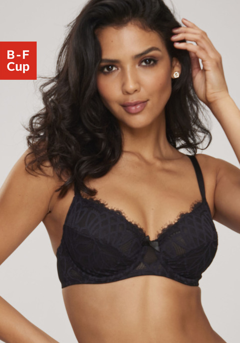 Bild: Bügel-BH von LASCANA: Femininer Bügel-BH anteilig aus recyceltem Material. Leicht transparente, nicht wattierte  Cups aus filigraner Spitze. Träger und Rückenverschluss sind individuell verstellbar. Passende Unterteile aus der gleichen Serie erhältlich. Mit Liebe & Leidenschaft in Hamburg kreiert. Sexy Dessous. Spitzen-Dessous. Romantische Dessous. Verspielte Dessous. Obermaterial: 79% Polyamid, 11% Elasthan, 10% Polyester.