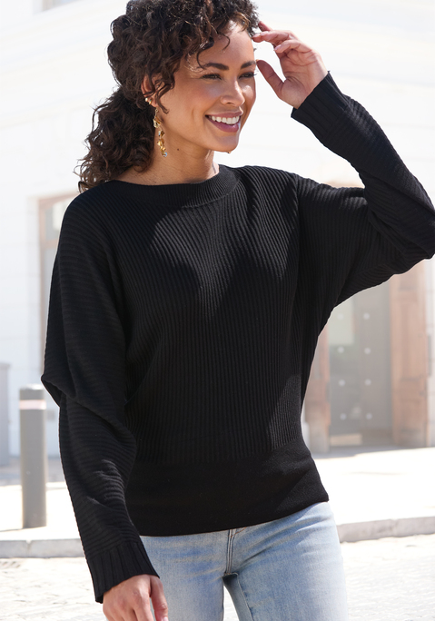 Bild: Fledermauspullover von LASCANA: Modischer Pullover von Lascana mit lässigem U-Boot-Ausschnitt. Lange, weite Ärmel mit Rippmuster. Breiter Bund für einen tolle Passform. Weiche, nahtlose Strickqualität aus Viskose.