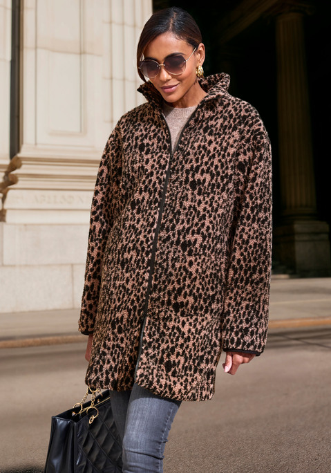 Bild: Fleecejacke von LASCANA: Lange Fleecejacke von Lascana im Leomuster. Mit Stehkragen und durchgehendem Reißverschluss. Eingrifftaschen. Angenehm weiche Fleece-Qualität.