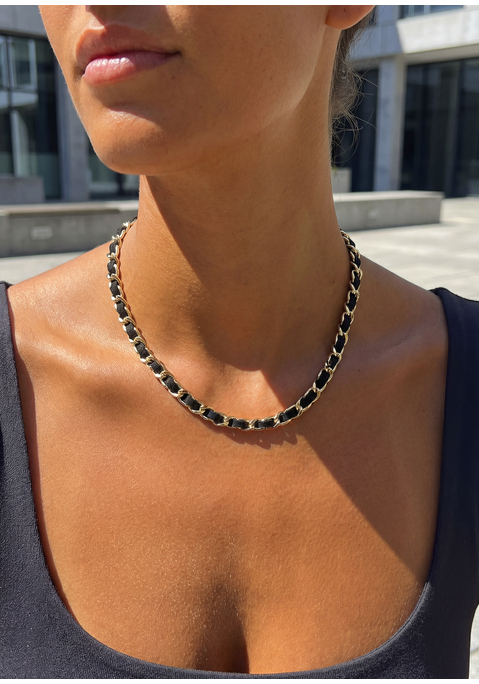 Bild: Gliederkette von LASCANA: Halskette von LASCANA. Mit Knebelverschluss. Länge ca. 45 cm. Aus Metall und Textil.