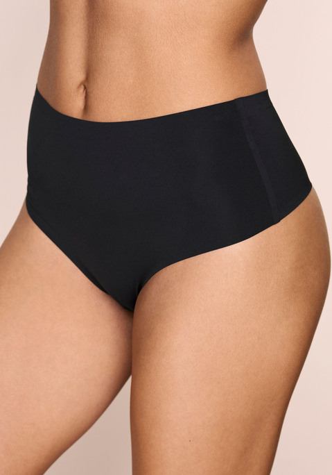 Bild: High-Waist-String von LASCANA: Komfortabler High-waist-String von Lascana aus besonders elastischer Microfaser. Praktischer 2er-Pack. Hohe Leibhöhe und extrahoher Beinausschnitt. Dank nahtloser Verarbeitung zeichnet sich nichts unter enger Kleidung ab. Besonders bequeme und leichte Qualität.