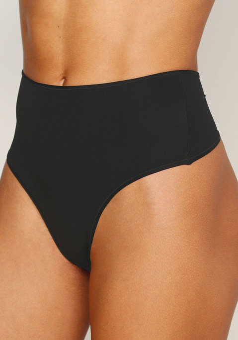 Bild: High-Waist-String von LASCANA: Taillenstring von Lascana im praktischen 2er-Pack. Flache, elastische Saumkanten. Taillenhohe Passform für noch mehr Tragekomfort. Sitzt wie eine zweite Haut. Angenehme Qualität mit weichem Griff.