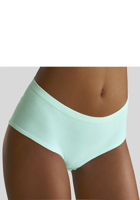 Bild: Hipster von LASCANA: Modische Panty aus angenehm weicher Baumwollqualität. In abdeckender Schnittform. Mit eingearbeitetem Baumwollzwickel. Passender BH aus der gleichen Serie erhältlich. Mit Liebe & Leidenschaft in Hamburg kreiert. Obermaterial: 58% Baumwolle, 39% Polyamid, 3% Elasthan.
