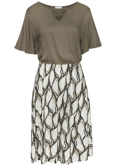 Bild: Jerseykleid von LASCANA: Shirtkleid von Lascana. Unifarbenes Top mit Cut-Out am Rundhalsausschnitt. Weit geschnittene, kurze Ärmel. Gummizug in der Taille. Rock mit Alloverprint. Luftiger Viskosejersey.