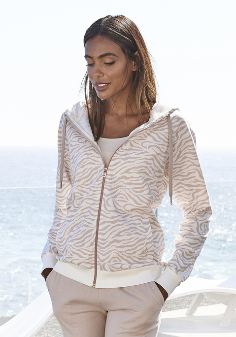 Bild: Kapuzensweatjacke von LASCANA: Sweatjacke mit Kapuze von Lascana. Durchgehender Reißverschluss in Roségold. Rippbündchen am Bund und Ärmel. Aus 50% Baumwolle (unterstützt Cotton made in Africa), 50% Polyester.