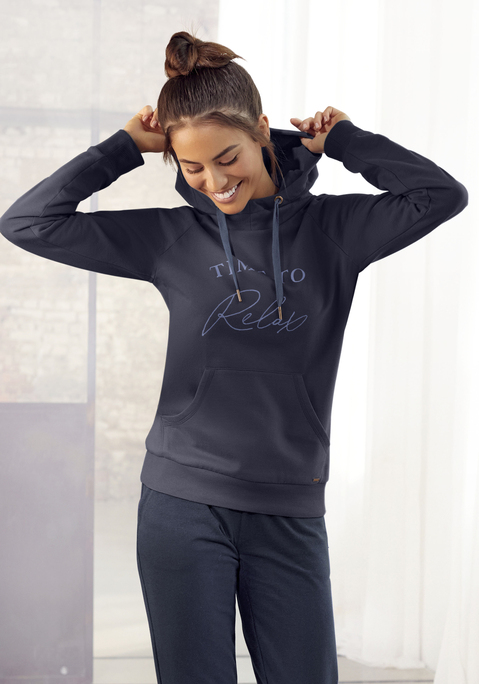 Bild: Kapuzensweatshirt von LASCANA: Hoodie von Lascana mit langen Raglanärmeln und Tunnelzug an der Kapuze. Mit Frontdruck und Rippbündchen an den Säumen. Obermaterial: 50% Baumwolle (unterstützt Cotton made in Africa)  , 50% Polyester