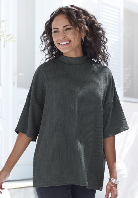 Bild: Kurzarmshirt von LASCANA: Markantes Shirt von Lascana im Doppelpack. Stehkragen. Überschnittene Schultern, halbe Ärmel. Lockerer Schnitt. Strukturierte Crêpeware mit recyceltem Polyester.