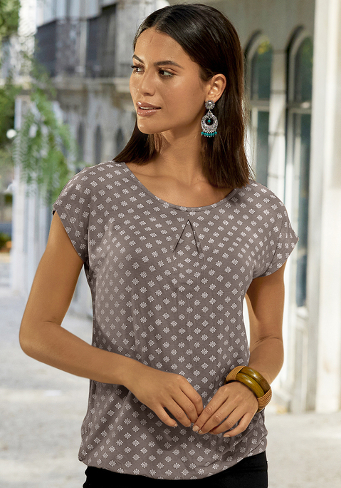 Bild: Kurzarmshirt von LASCANA: Lascana Shirts im 2er-Pack. Mit modischem Faltendetail am Ausschnitt. Gummizug am Bund für eine lockere Passform. Aus weicher Viskose-Elasthan-Qualität.