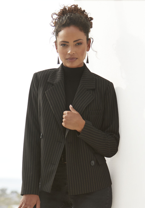 Bild: Kurzblazer von LASCANA: Blazer von Lascana mit Nadelstreifenmuster. Reverskragen, zweireihige Knopfleiste, Pattentaschen. Figurbetonter Schnitt. Gefütterte Webware.