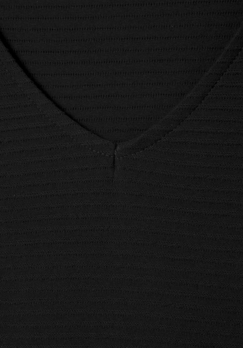 Bild: Langarmshirt von LASCANA: Lässiges Langarmshirt von Lascana mit gestreiftem Strukturmuster. V-Ausschnitt. Super zu kombinieren. Einsatz von Baumwolle, die die Initiative Cotton made in Africa unterstützt.