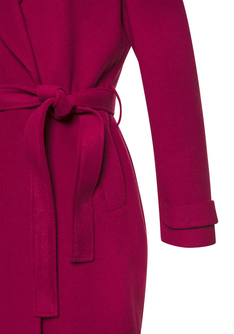 Bild: Langmantel von LASCANA: Klassischer Übergangsmantel von Lascana mit Reverskragen. Bindegürtel in der Taille. Zwei Druckknöpfe zum Verschließen. Knopfriegel an den Ärmeln. Vorn schräge Leistentaschen. Besonders weiche Qualität durch angeraute Oberfläche.