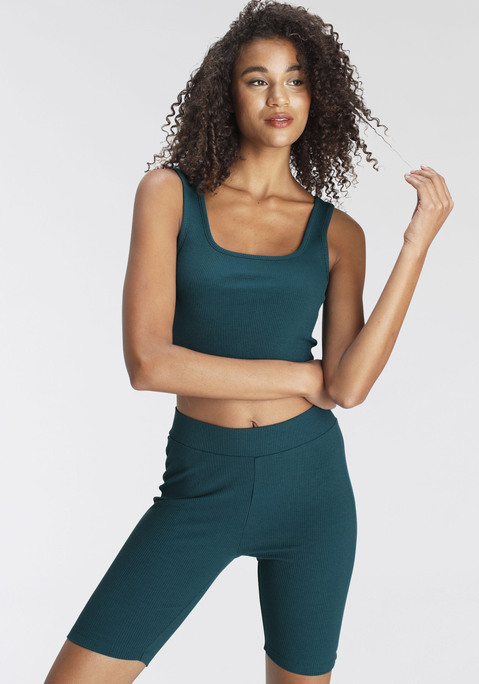 Bild: Shorty von LASCANA: Sportset von Lascana- bestehend aus Top und Radlerhose