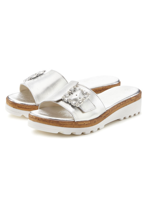 Bild: Pantolette von LASCANA: Made in Italy. Absatzhöhe ca. 4 cm. Obermaterial aus Schafsleder. Futter aus Synthetik. Decksohle aus Lederimitat. Laufsohle aus Synthetik.