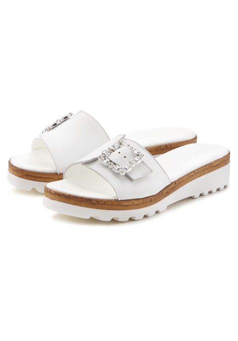 Bild: Pantolette von LASCANA: Made in Italy. Absatzhöhe ca. 4 cm. Obermaterial aus Schafsleder. Futter aus Synthetik. Decksohle aus Lederimitat. Laufsohle aus Synthetik.