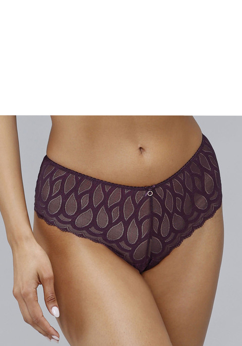 Bild: Panty von LASCANA: Sexy Panty aus der Wäsche-Serie "Evita" von Lascana  aus leicht transparenter Spitze. Edles Ring-Accessoire in der vorderen Mitte. Passender  BH aus der gleichen Serie erhältlich. Mit eingearbeitetem Baumwollzwickel. Aus 90% Polyamid, 10% Elasthan.