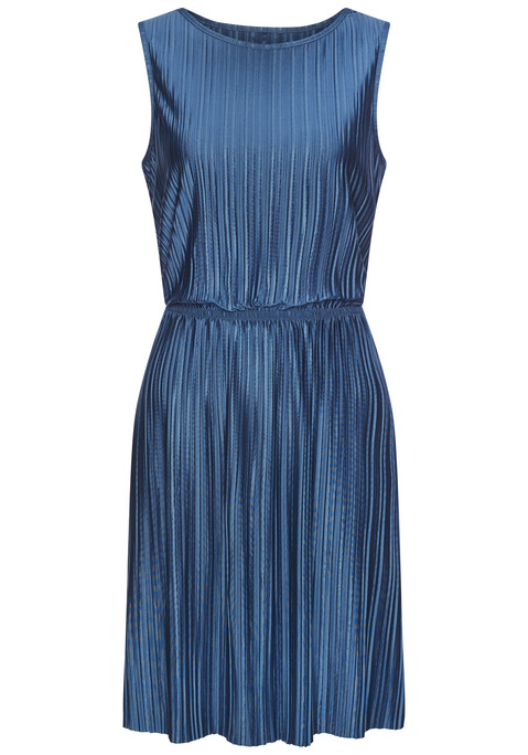 Bild: Plisseekleid von LASCANA: Plisseekleid von Lascana mit schimmernder Oberfläche, Rundhalsausschnitt, elastischem Hüftbund und figurschmeichelnder Passform. Trageangenehme Qualität.