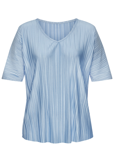 Bild: Plisseeshirt von LASCANA: Unifarbenes Shirt von Lascana aus schimmernder Jerseyware mit feinen Plisseefalten, V-Ausschnitt und kurzen Fledermausärmeln. Hüftbedeckende Länge, figurumspielende Passform. Vielseitig kombinierbar. Angenehmer, fließender Materialmix.