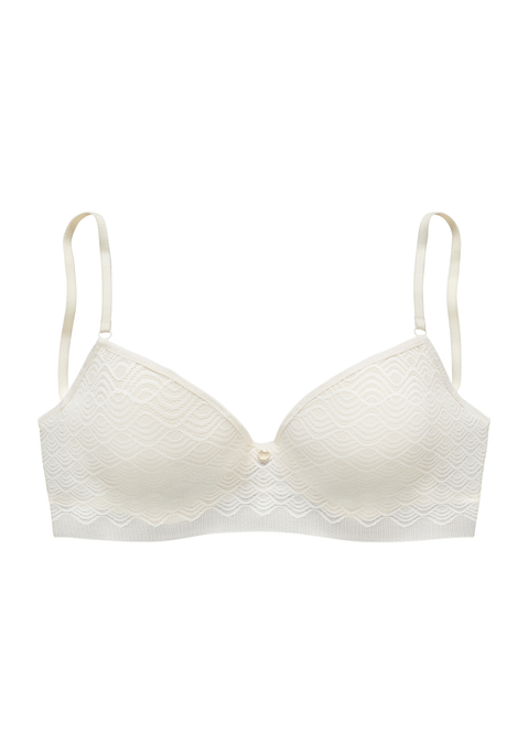 Bild: Push-up-BH von LASCANA: Modischer Push-up-BH mit Bügel in Bandeau-Form. Aus Spitze in moderner Optik mit extraflachen Kanten. Cups mit integrierten Kissen - für ein tolles Dekolleté. Individuell verstellbare Träger sowie Rückenverschluss. Mit Liebe & Leidenschaft in Hamburg kreiert. Aus 84% Polyamid, 16% Elasthan.