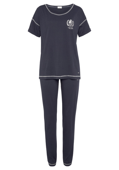 Bild: Pyjama von LASCANA: Kurzärmeliger Pyjama mit Kontraststeppungen. Aus 50% Baumwolle, 50% Viskose.
