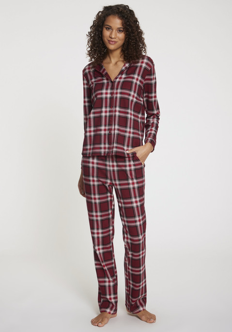 Bild: Pyjama von LASCANA: Pyjama von Lascana mit passender Schlafbrille und Karomuster. Langärmeliges Shirt mit Reverskragen, Knopfleiste und Manschetten. Lange Schlupfhose mit Tunnelzugbund. Bequeme Passform. In schöner Geschenkverpackung. Angenehme Qualität aus 100% Baumwolle.